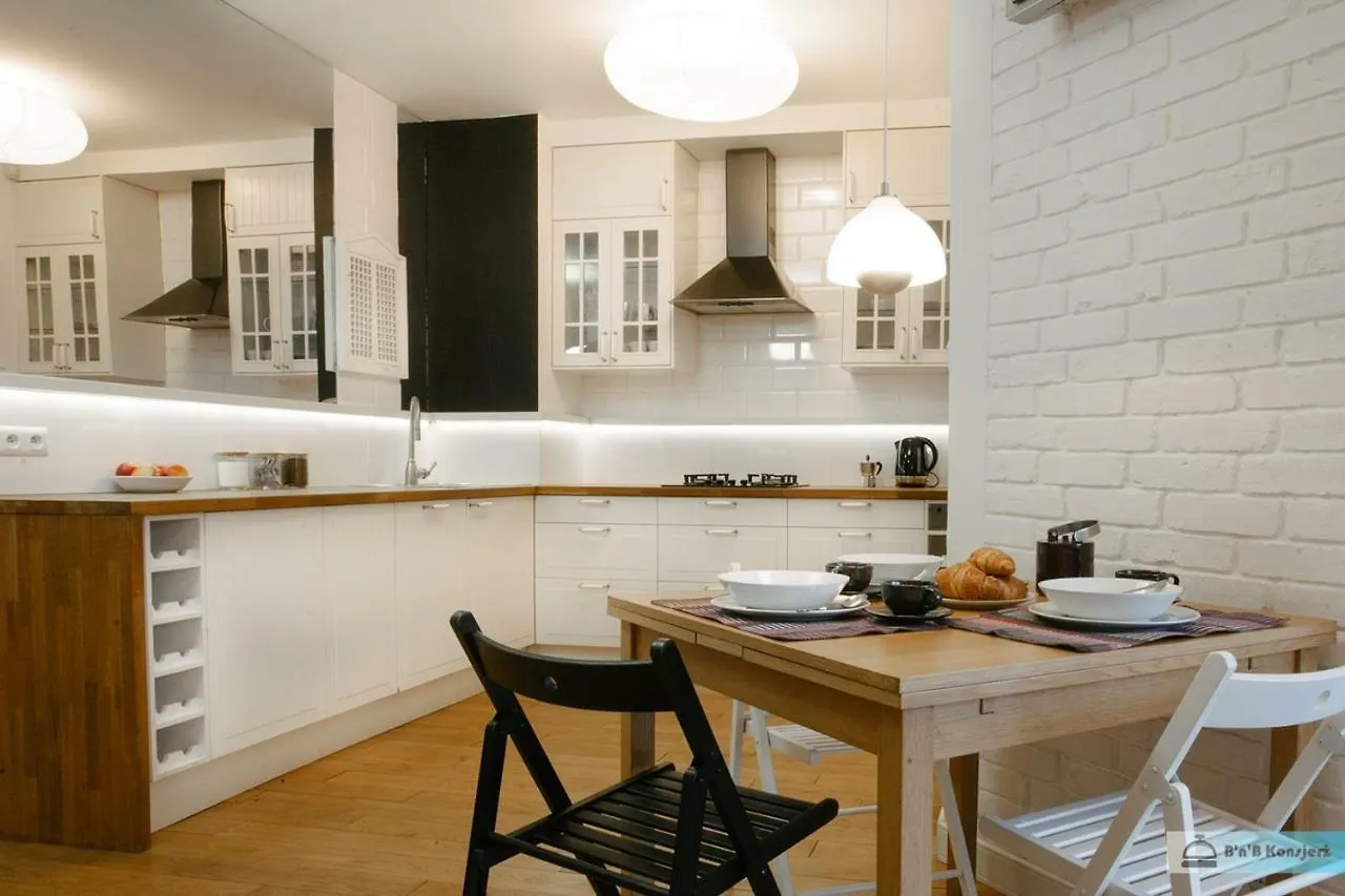 Warsaw Concierge Family Apartment Poland