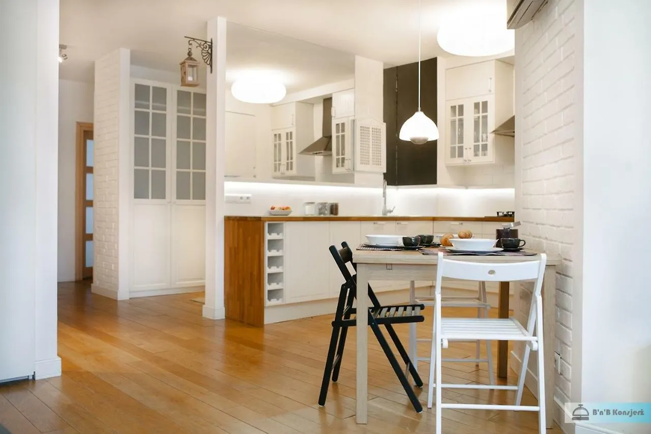 Warsaw Concierge Family Apartment Poland
