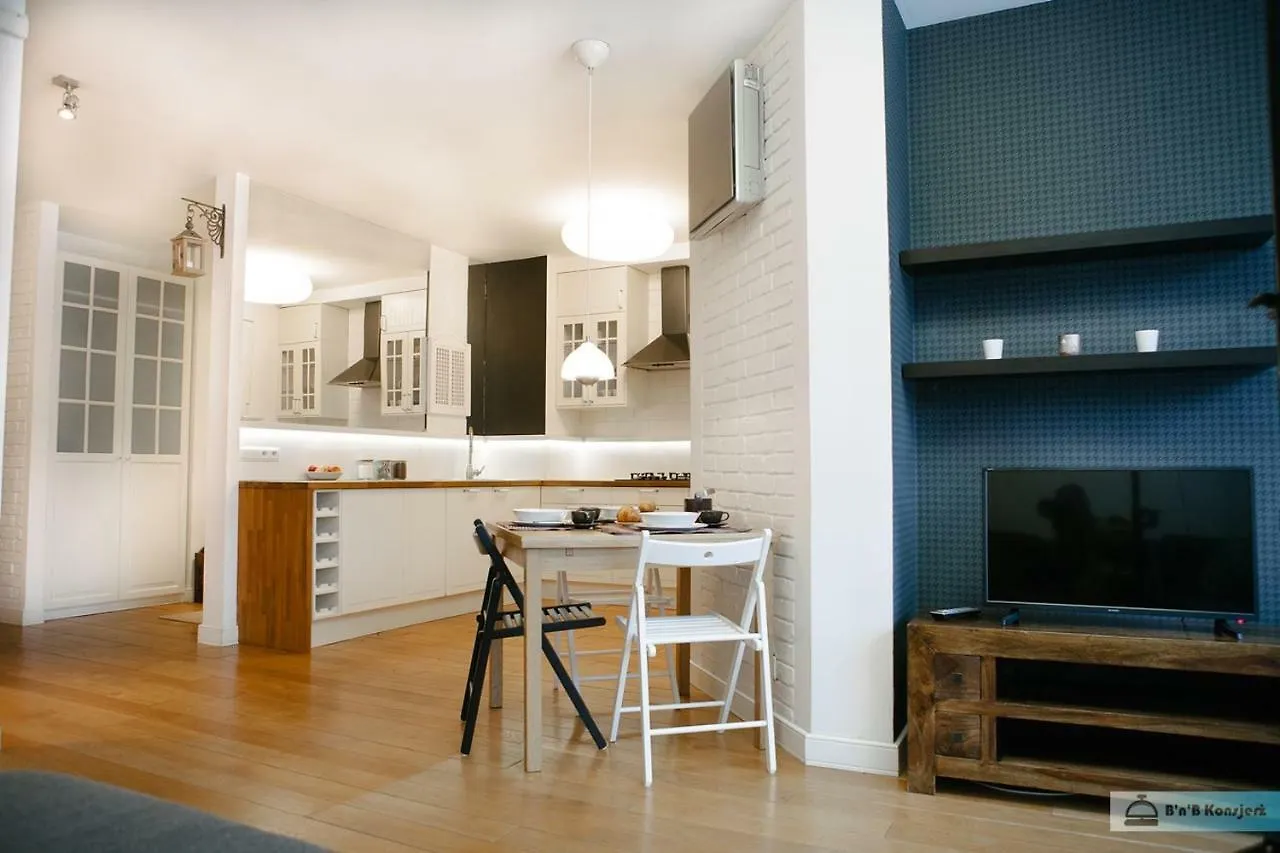 Warsaw Concierge Family Apartment 0*,  Poland